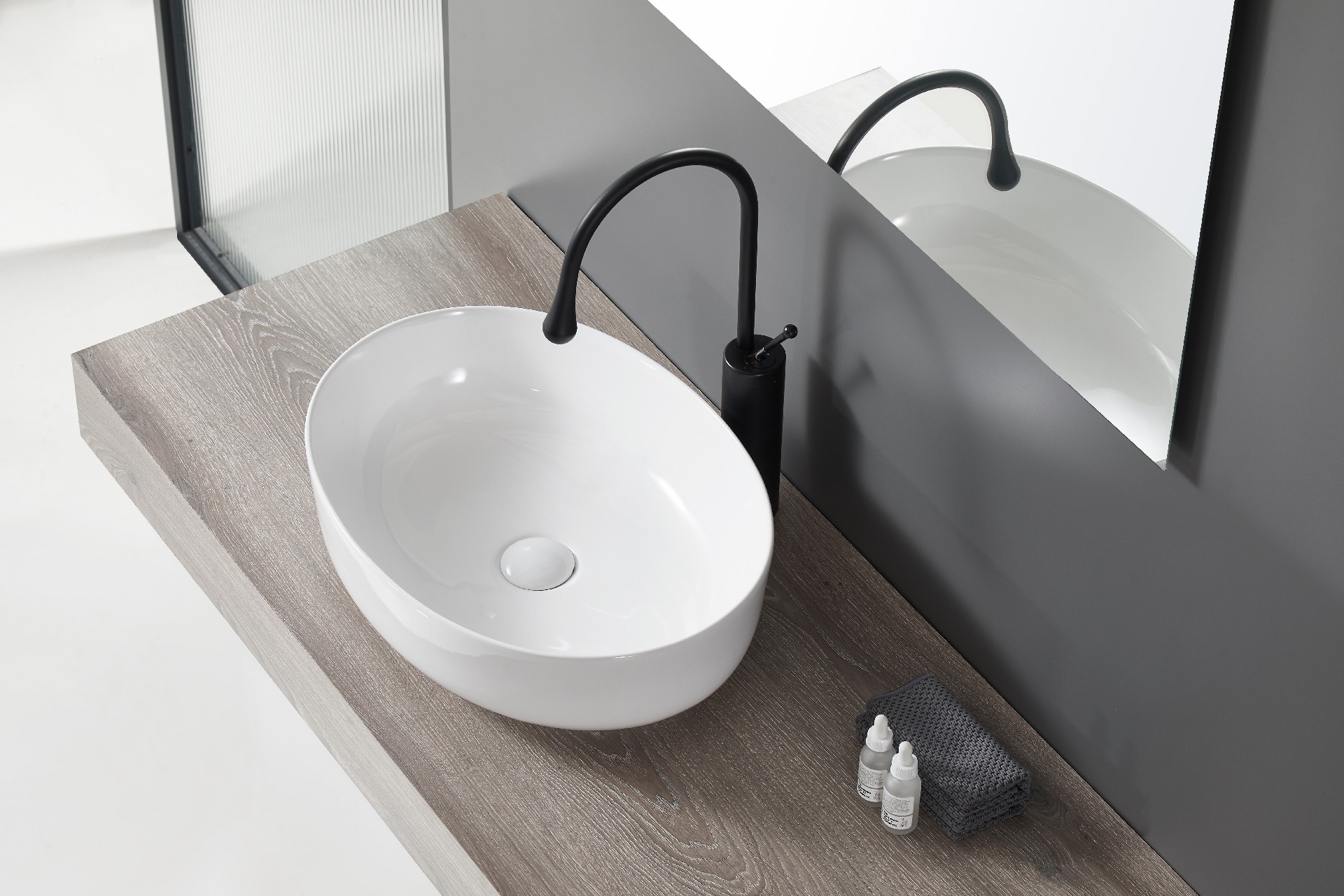 BOTHWA  High Quality Modern Design  Countertop Basin Oval Ceramic White Sink without Overflow  BA094WHP